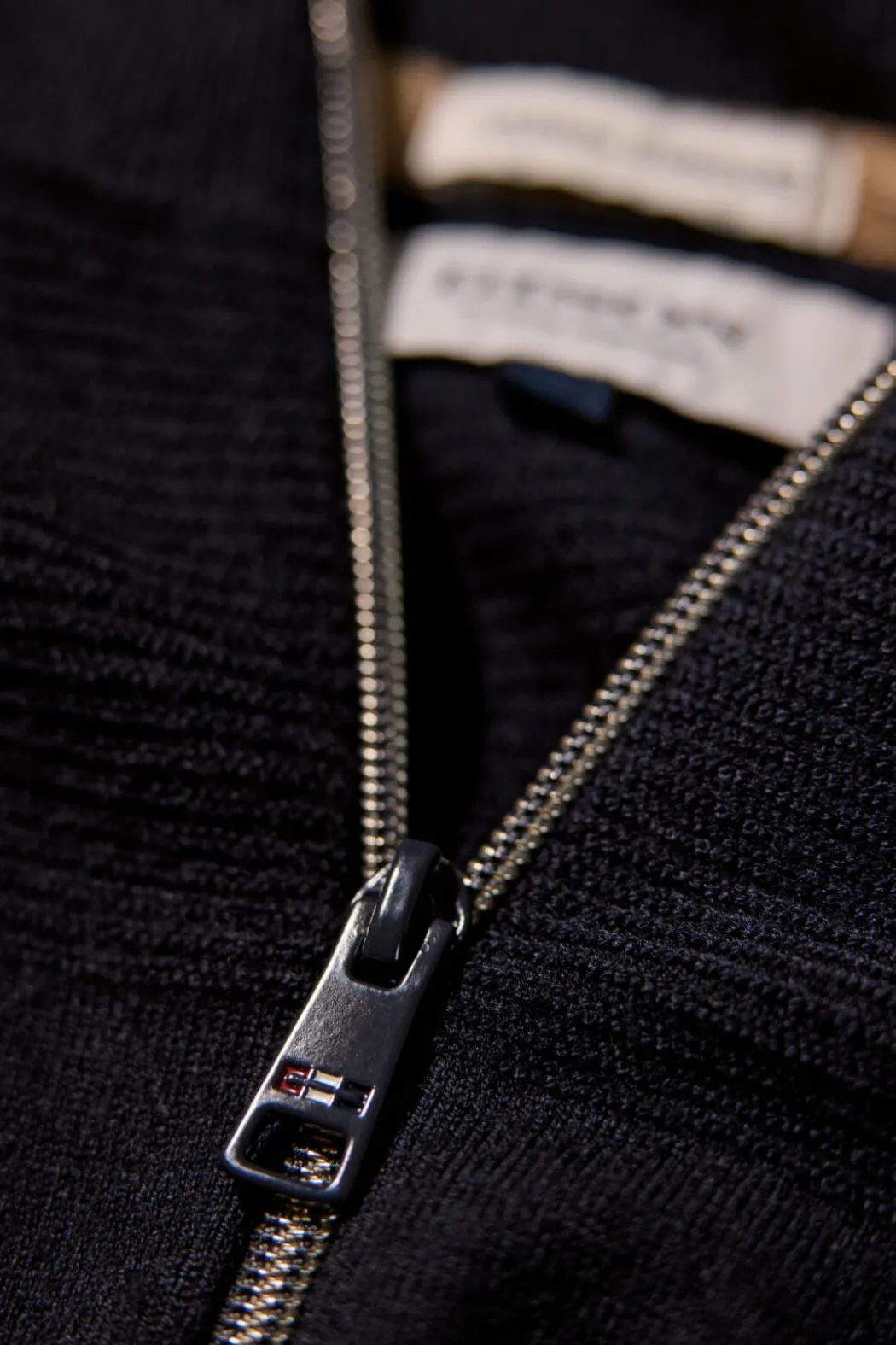 Bison Half-zip