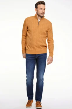 Morgan Half-zip